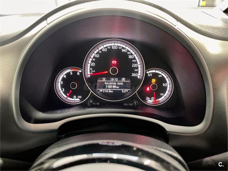 VOLKSWAGEN Beetle Sport 2.0 TDI 150CV BMT 3p.