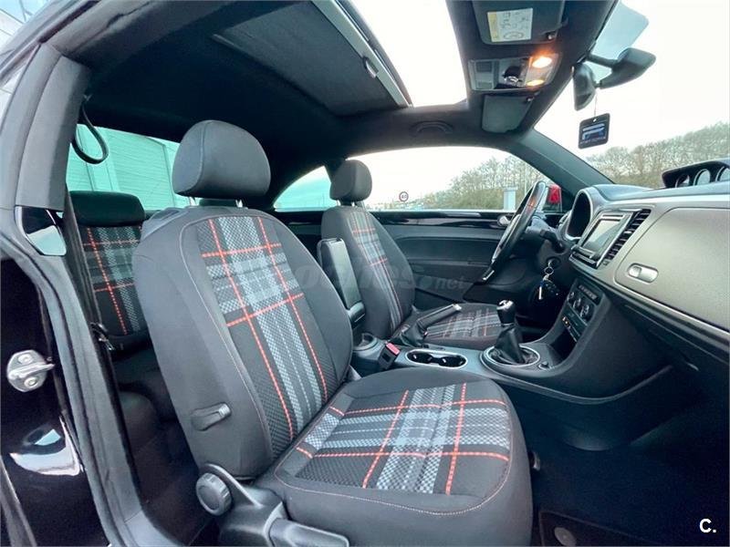 VOLKSWAGEN Beetle Sport 2.0 TDI 150CV BMT 3p.