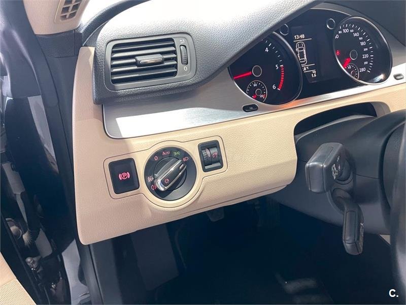 VOLKSWAGEN Passat CC 2.0 TDI 140cv DPF 4p.