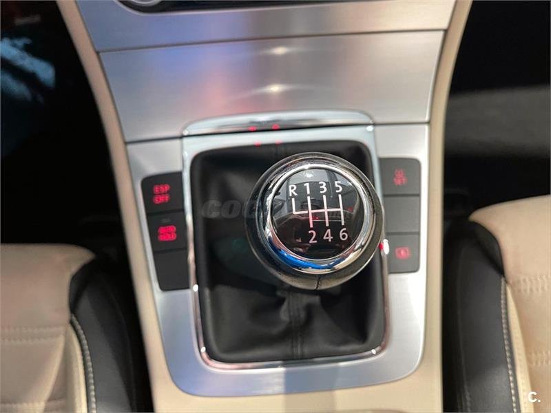 VOLKSWAGEN Passat CC 2.0 TDI 140cv DPF 4p.