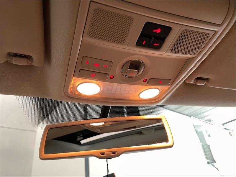 VOLKSWAGEN Passat CC 2.0 TDI 140cv DPF 4p.