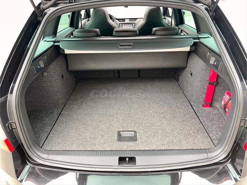 SKODA Octavia RS COMBI TDI DSG 184CV