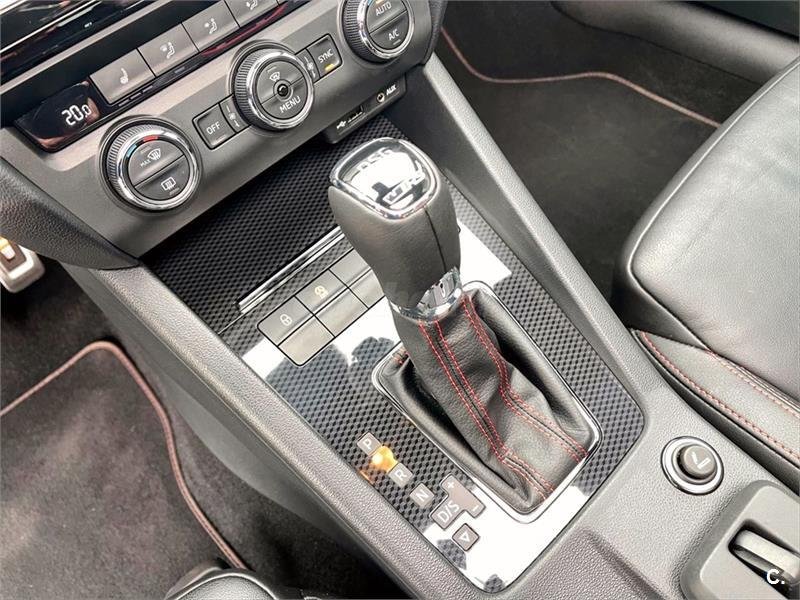 SKODA Octavia RS COMBI TDI DSG 184CV