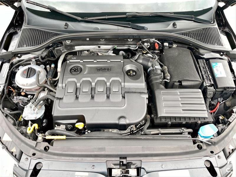 SKODA Octavia RS COMBI TDI DSG 184CV