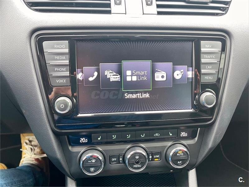 SKODA Octavia RS COMBI TDI DSG 184CV