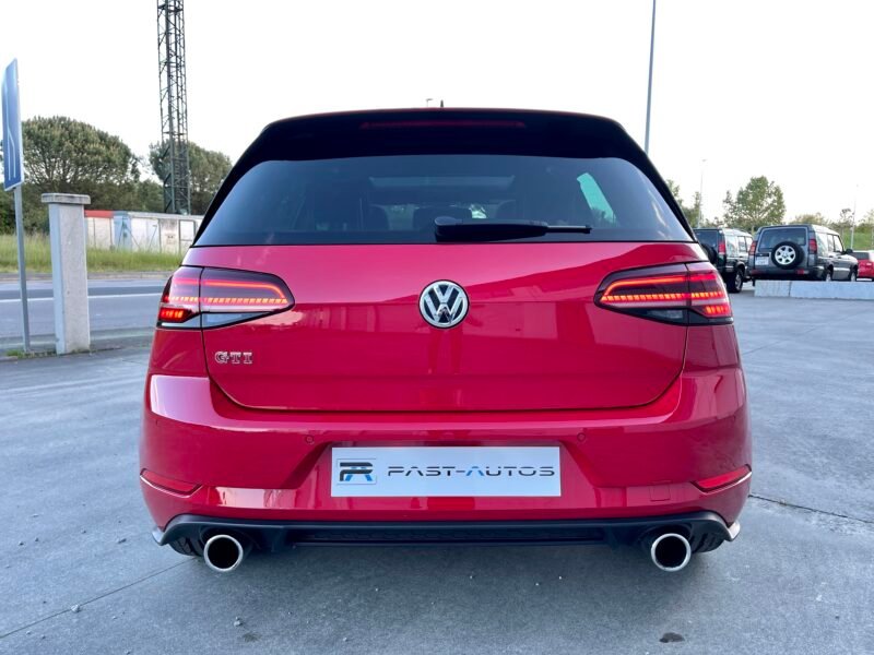 VOLKSWAGEN Golf GTI PERFORMANCE