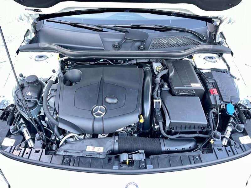 MERCEDES-BENZ GLA 220d 4MATIC 170cv EDITION 1