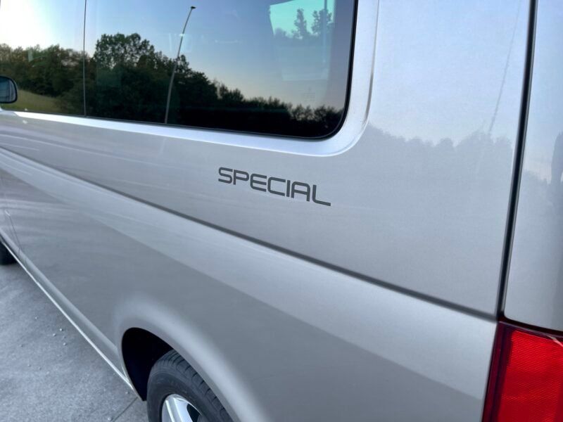 VOLKSWAGEN MULTIVAN 5.1 2.0 TDI SPECIAL