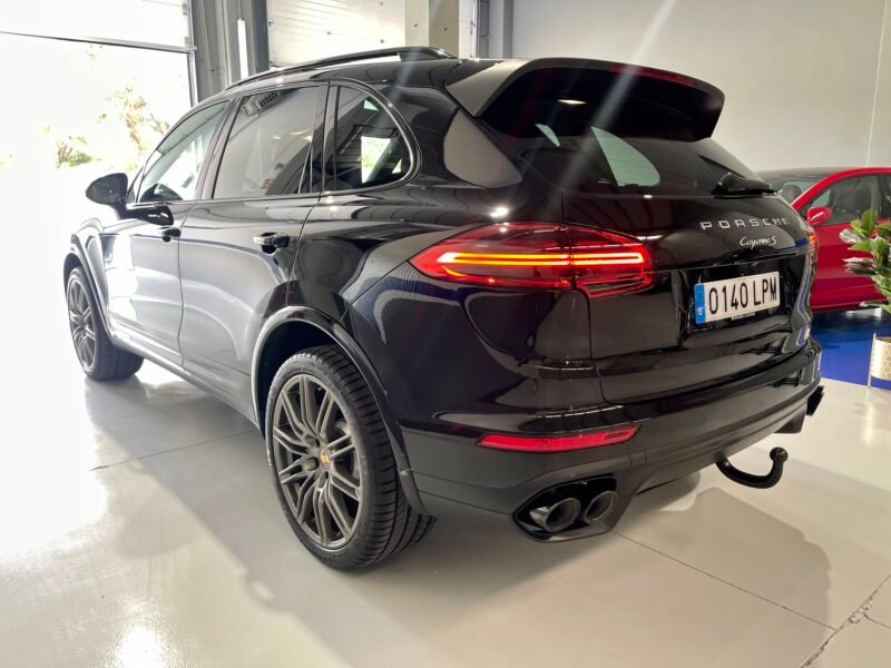 PORSCHE Cayenne S Platinium Edition