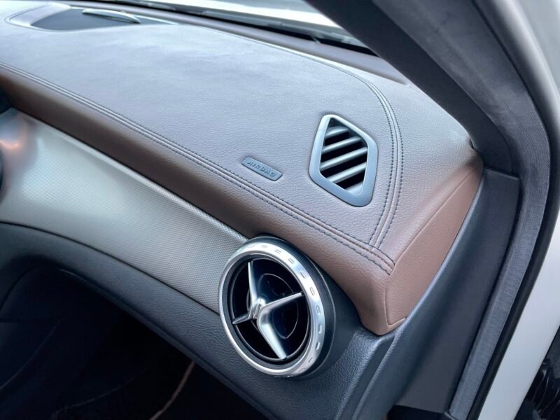 MERCEDES-BENZ GLA 220d 4MATIC 170cv EDITION 1