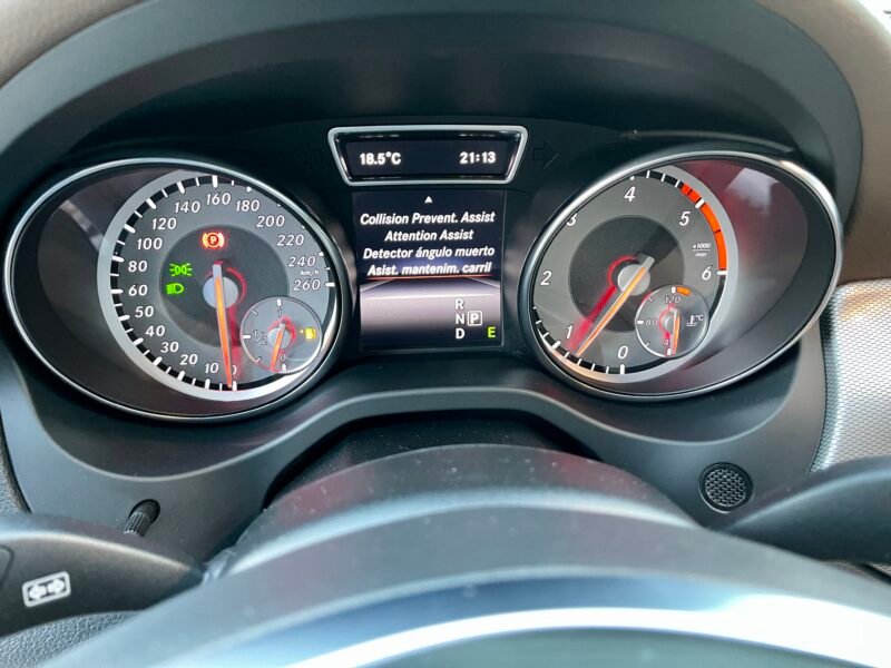 MERCEDES-BENZ GLA 220d 4MATIC 170cv EDITION 1