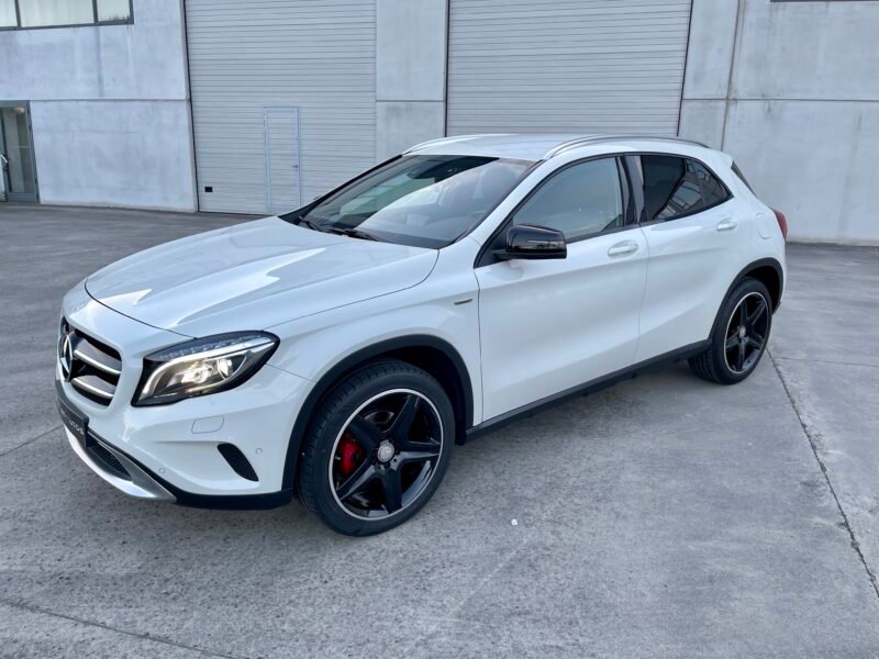 MERCEDES-BENZ GLA 220d 4MATIC 170cv EDITION 1