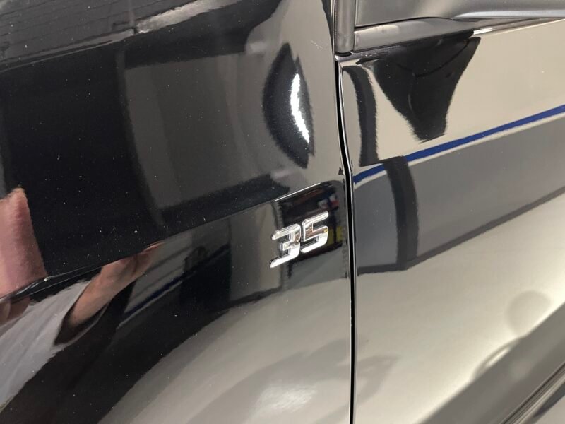 VOLKSWAGEN Golf GTI 35 ANIVERSARIO