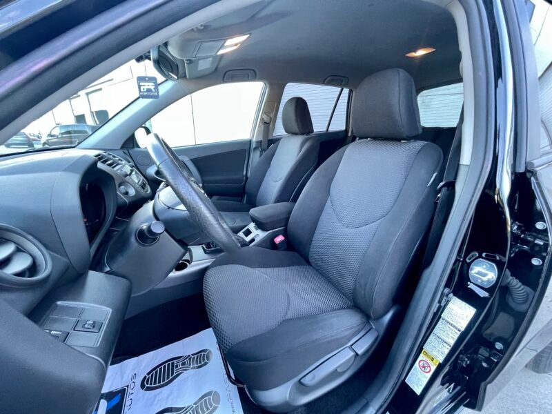 TOYOTA RAV4 D4d ADVANCE 4X4