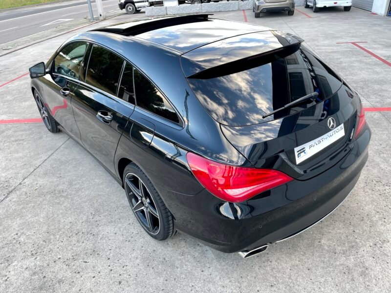 MERCEDES-BENZ CLASE CLA SHOTTING BRAKE 220D
