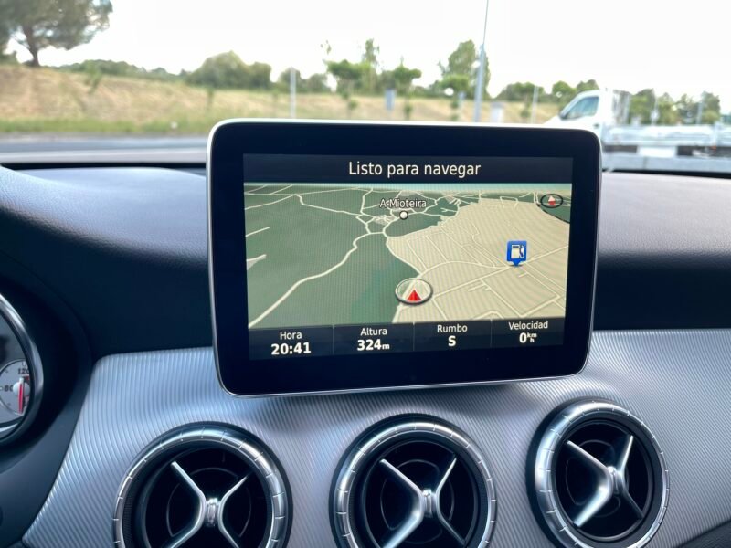 MERCEDES-BENZ CLASE CLA SHOTTING BRAKE 220D