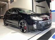 VOLKSWAGEN Golf GTI 35 ANIVERSARIO
