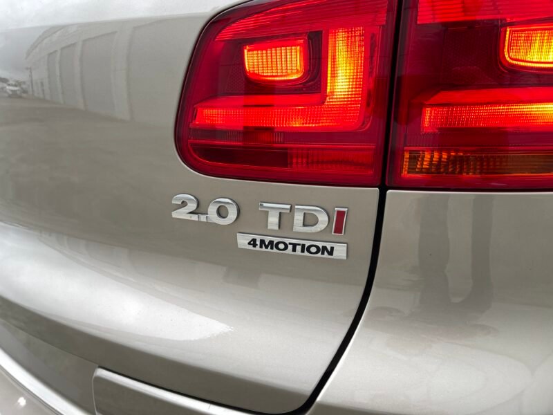 VOLKSWAGEN TIGUAN 2.0 tdi R-Line-Cup 4Motion