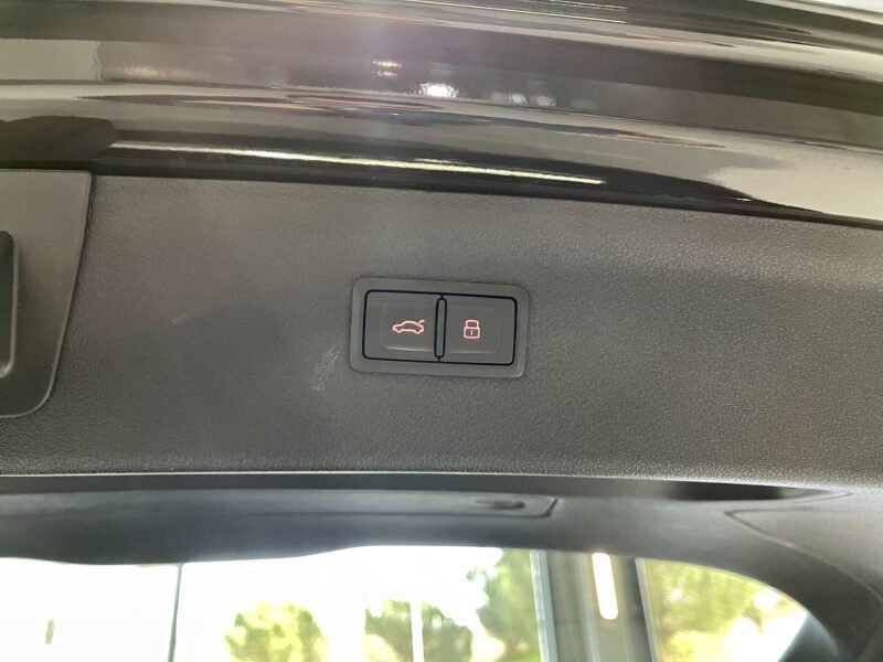 AUDI RSQ3 2.5 TFSI SLINE