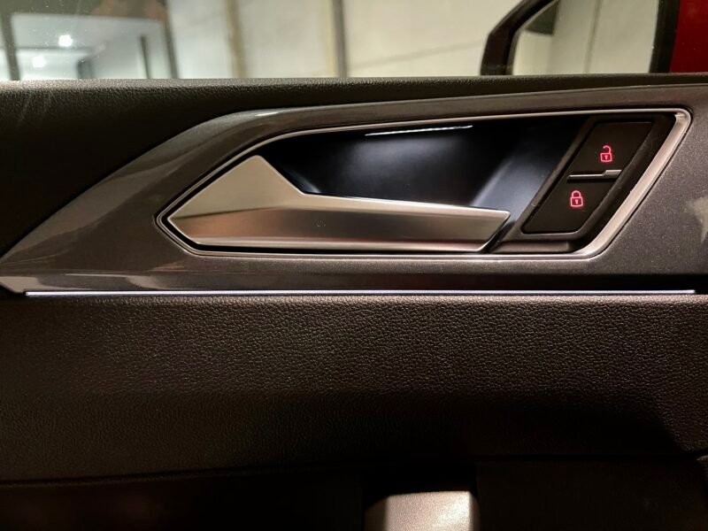 VOLKSWAGEN Polo 1.0 TSI SPORT