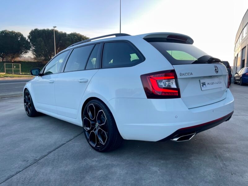 SKODA Octavia combi v-RS 2.0 TDI DSG V-RS