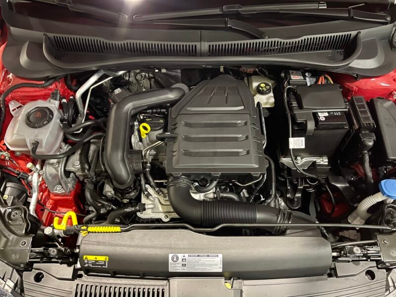 VOLKSWAGEN Polo 1.0 TSI SPORT