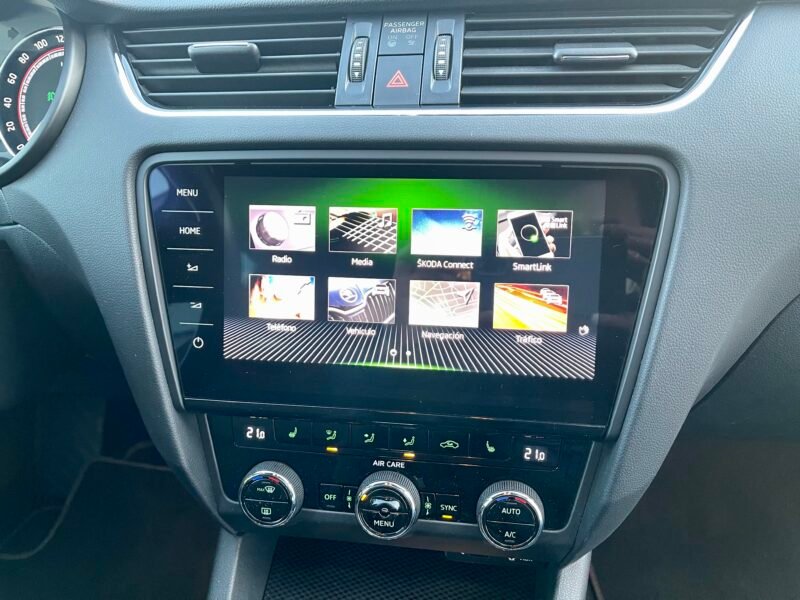 SKODA Octavia combi v-RS 2.0 TDI DSG V-RS