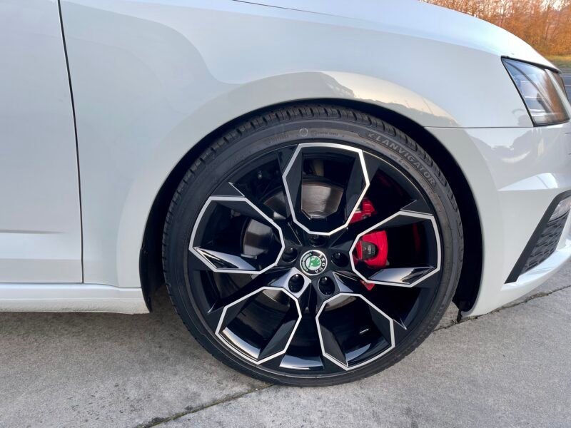 SKODA Octavia combi v-RS 2.0 TDI DSG V-RS