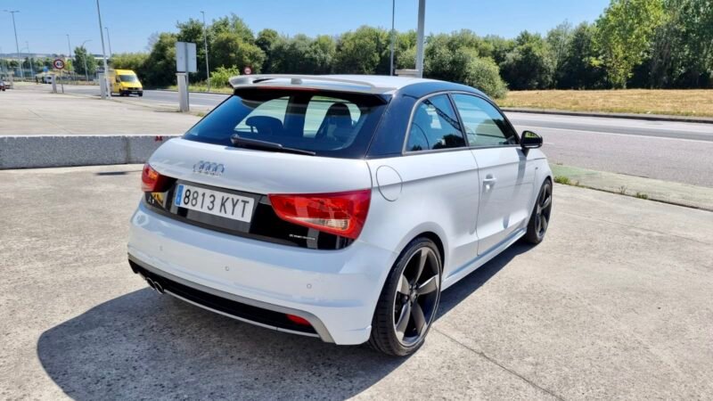 AUDI A1 2.0 TDI DPF 3p. S-line