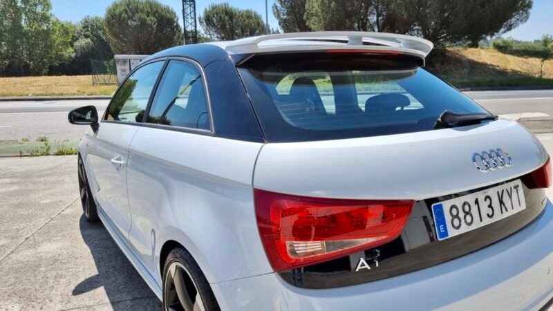 AUDI A1 2.0 TDI DPF 3p. S-line