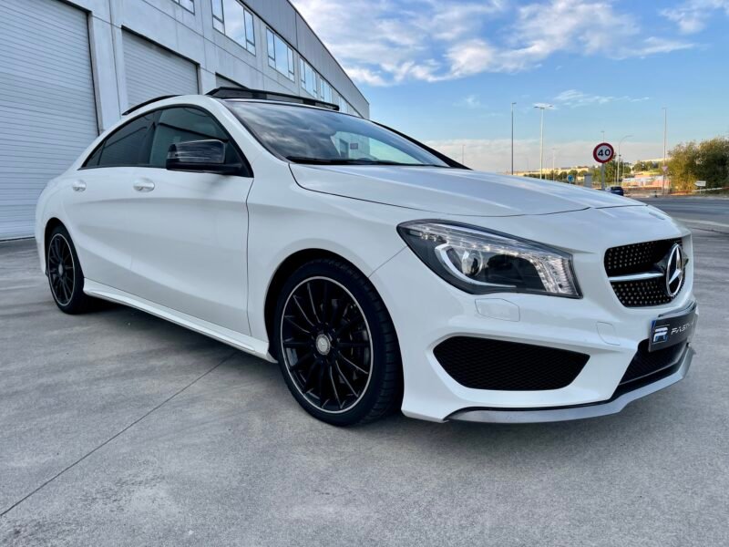 MERCEDES-BENZ CLASE CLA 220 cdi AMG