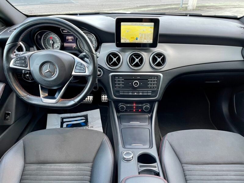 MERCEDES-BENZ CLASE CLA 220 cdi AMG