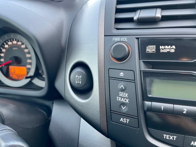 TOYOTA RAV4 2.2 D4-d ADVANCE