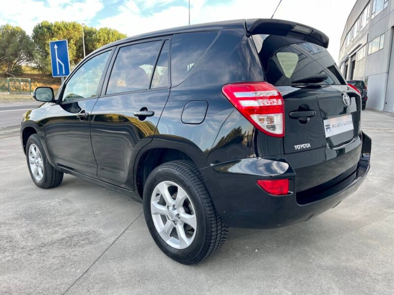 TOYOTA RAV4 2.2 D4-d ADVANCE