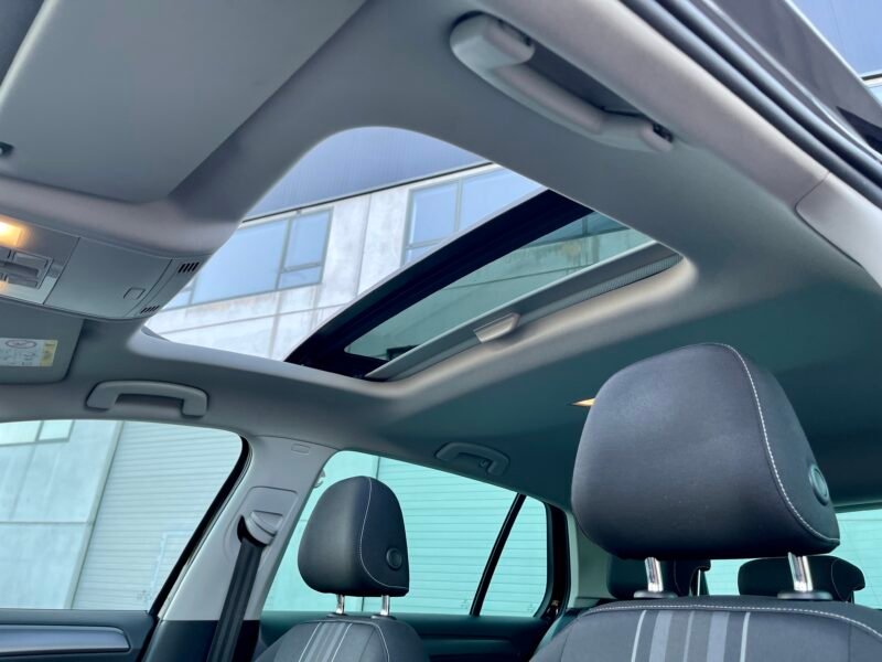 VOLKSWAGEN Golf 2.0 TDI LOUNGE