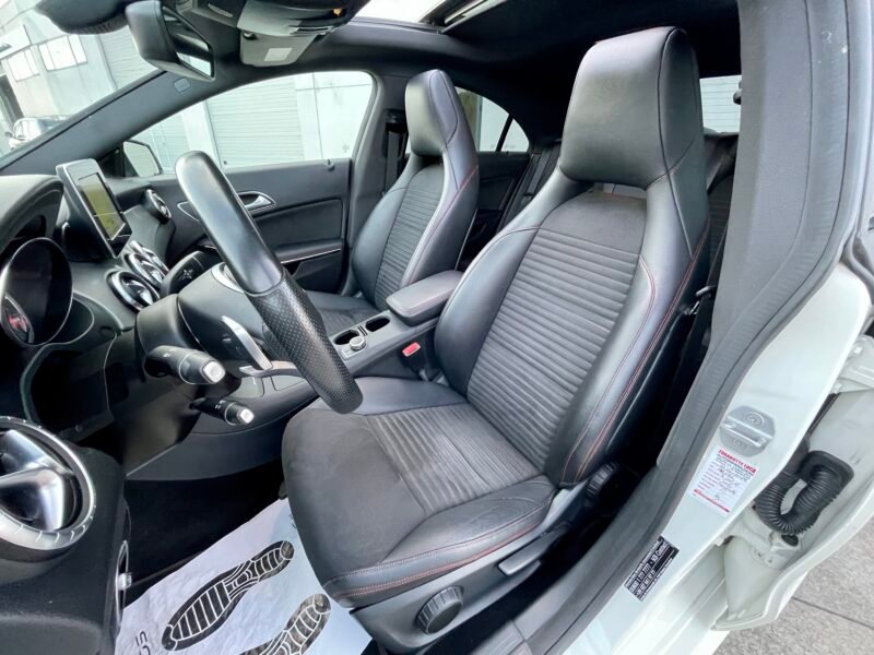 MERCEDES-BENZ CLASE CLA 220 cdi AMG