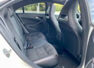 MERCEDES-BENZ CLASE CLA 220 cdi AMG