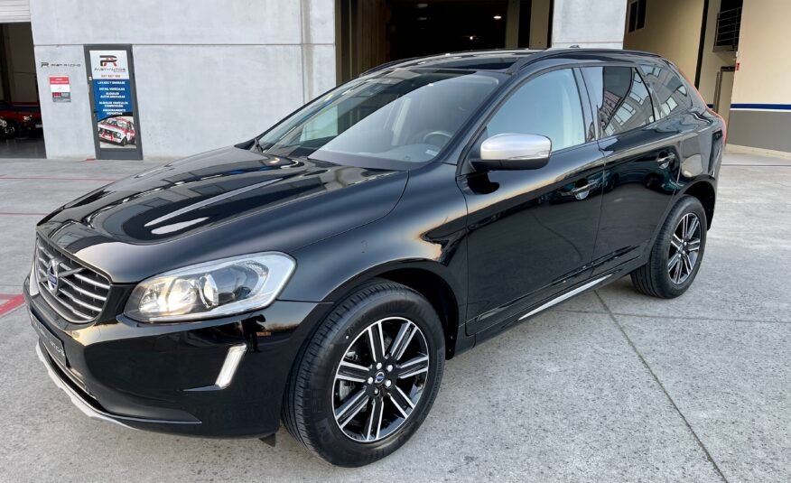 VOLVO XC60 2.0d D3 2WD momentum