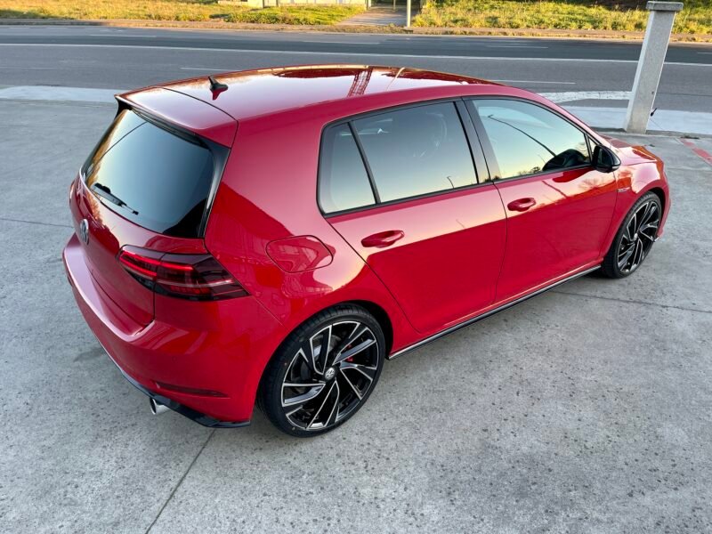 VOLKSWAGEN Golf 7.5 GTI 2.0 TSI 230cv DSG 5p.