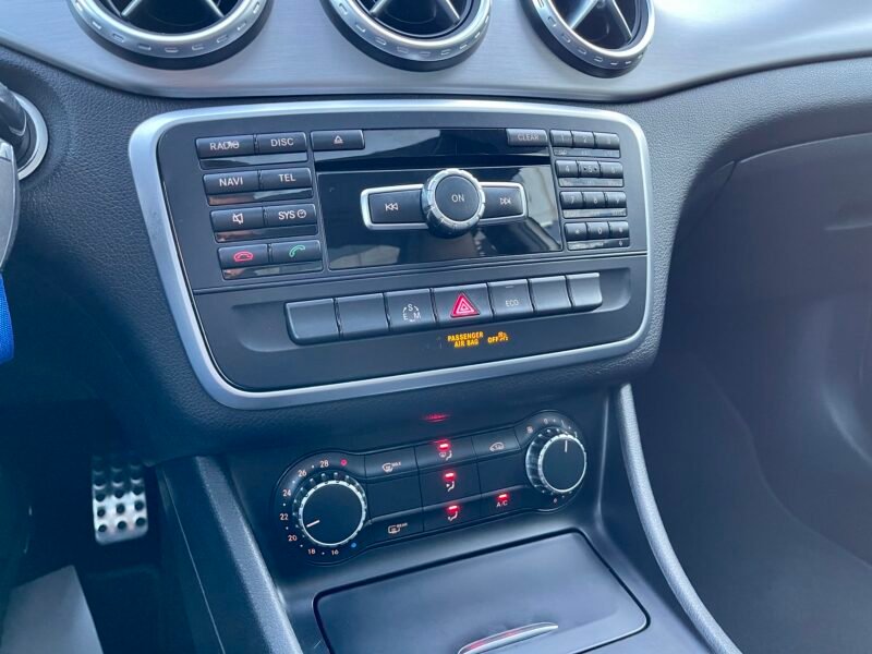 MERCEDES-BENZ GLA 200cdi AMG