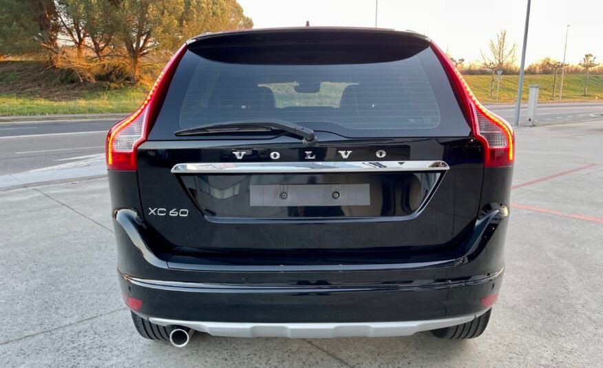 VOLVO XC60 2.0d D3 2WD momentum