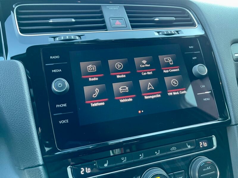 VOLKSWAGEN Golf GTI 2.0 TSI 230cv DSG BMT 3p.