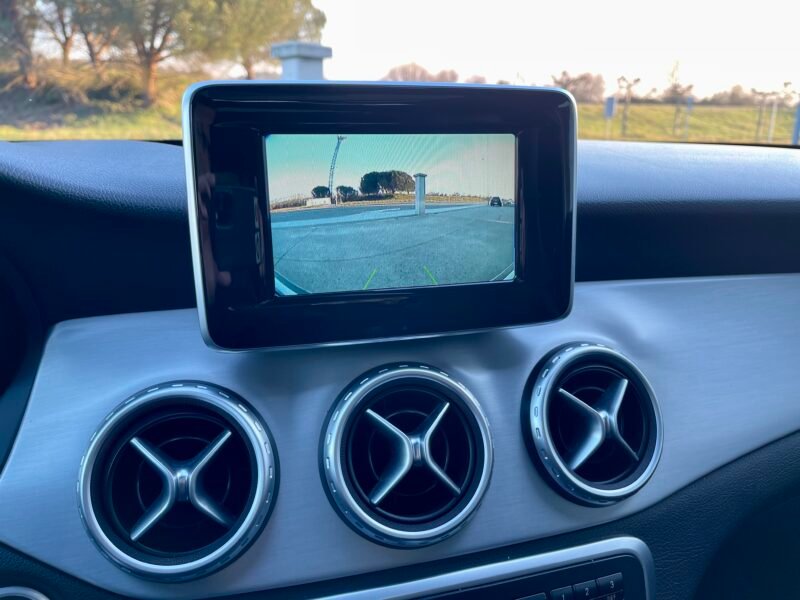 MERCEDES-BENZ GLA 200cdi AMG