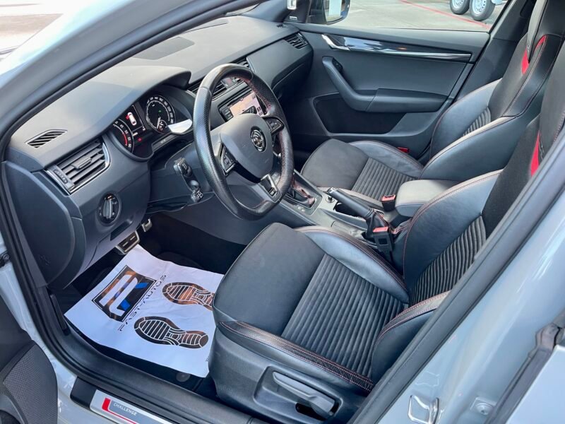 SKODA Octavia RS COMBI TDI DSG 184CV