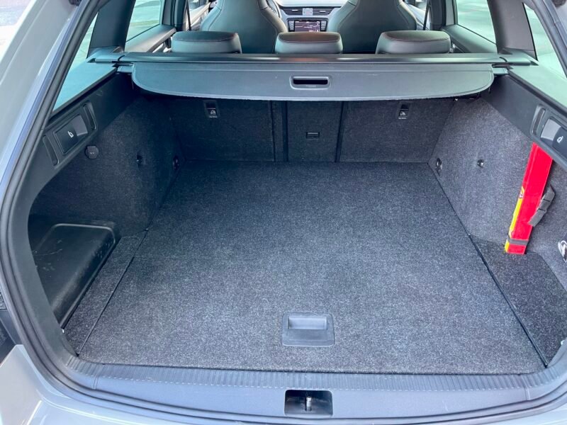 SKODA Octavia RS COMBI TDI DSG 184CV