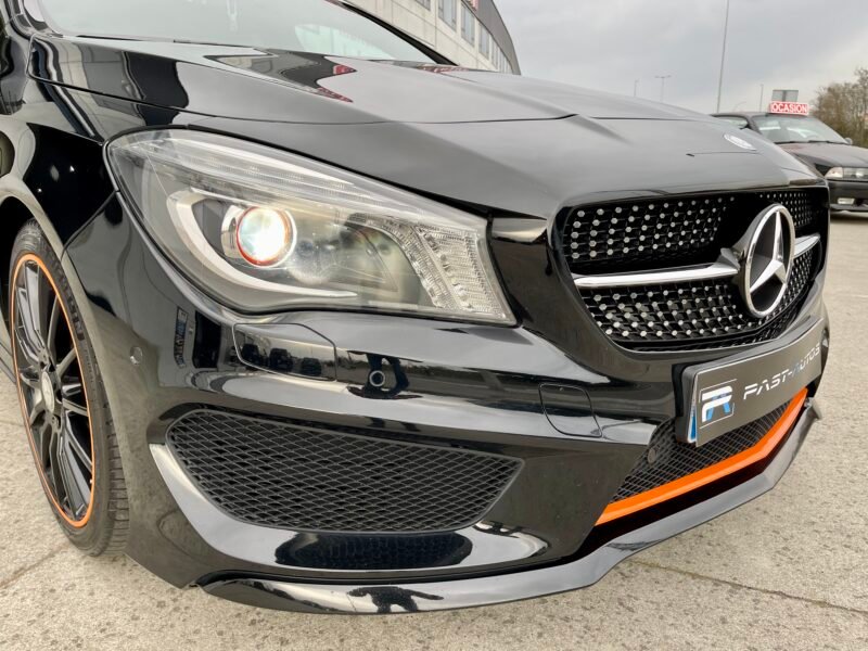 MERCEDES-BENZ CLASE CLA SHOTTING BRAKE 220D ORANGE ART