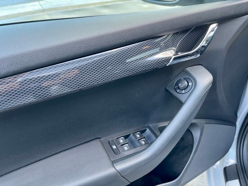 SKODA Octavia RS COMBI TDI DSG 184CV