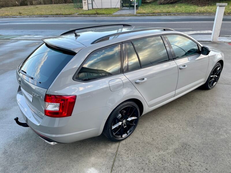 SKODA Octavia RS COMBI TDI DSG 184CV