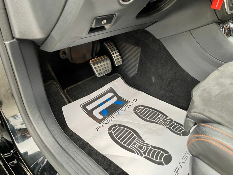 MERCEDES-BENZ CLASE CLA SHOTTING BRAKE 220D ORANGE ART