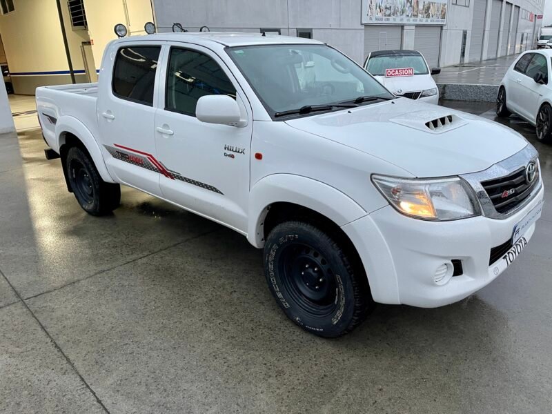 TOYOTA Hilux 2.5d 4D